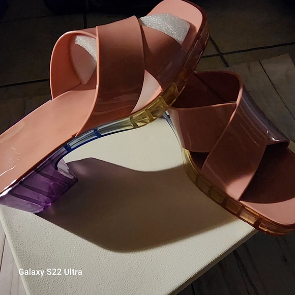 Filp Flops - Picture 6 of 11